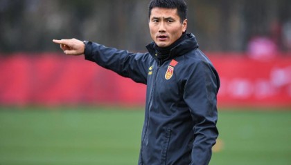 Yabo Sports-国足闪电丢球！邵时代首次丢球，刘浩帆挨批：注意力不集中