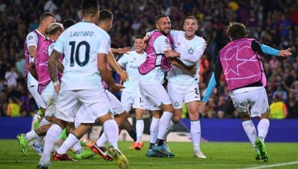 网页版入口-差一点击败巴萨，差一步提前撞线，燃情蓝黑梦回3冠